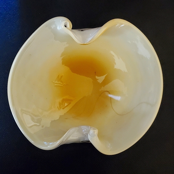 Vintage Murano Style Caramel Yellow Encased Glass Dish - Picture 9 of 12